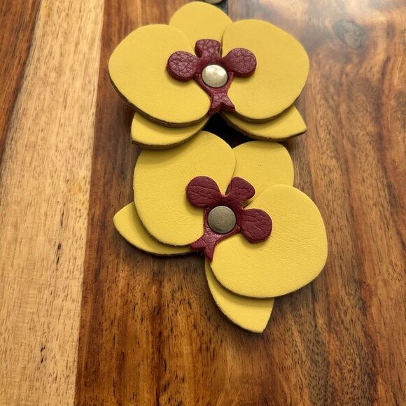 VANILLA Portland Leather Orchid Charm FAST SHIP - Picture 4 of 4